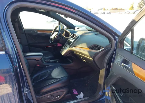 2017 Lincoln Mkc Select z USA, uszkodzony, nr VIN 5LMCJ2C96HUL07654